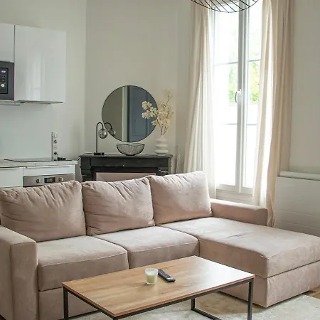 Cozy - Proximite Maisons De Champagne - Wifi アパート ランス